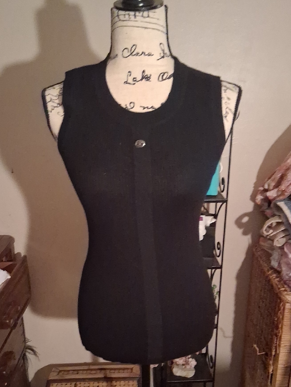 AUTHENTIC CHANEL Black Knit 100% Cashmere Shell Signature Logo Button size 36
